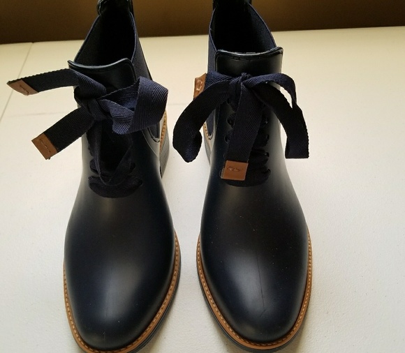 bernardo lacey rain boots